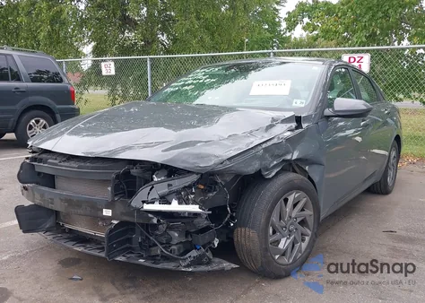 2024 Hyundai Elantra Sel from USA, damaged, VIN KMHLM4DG4RU810684